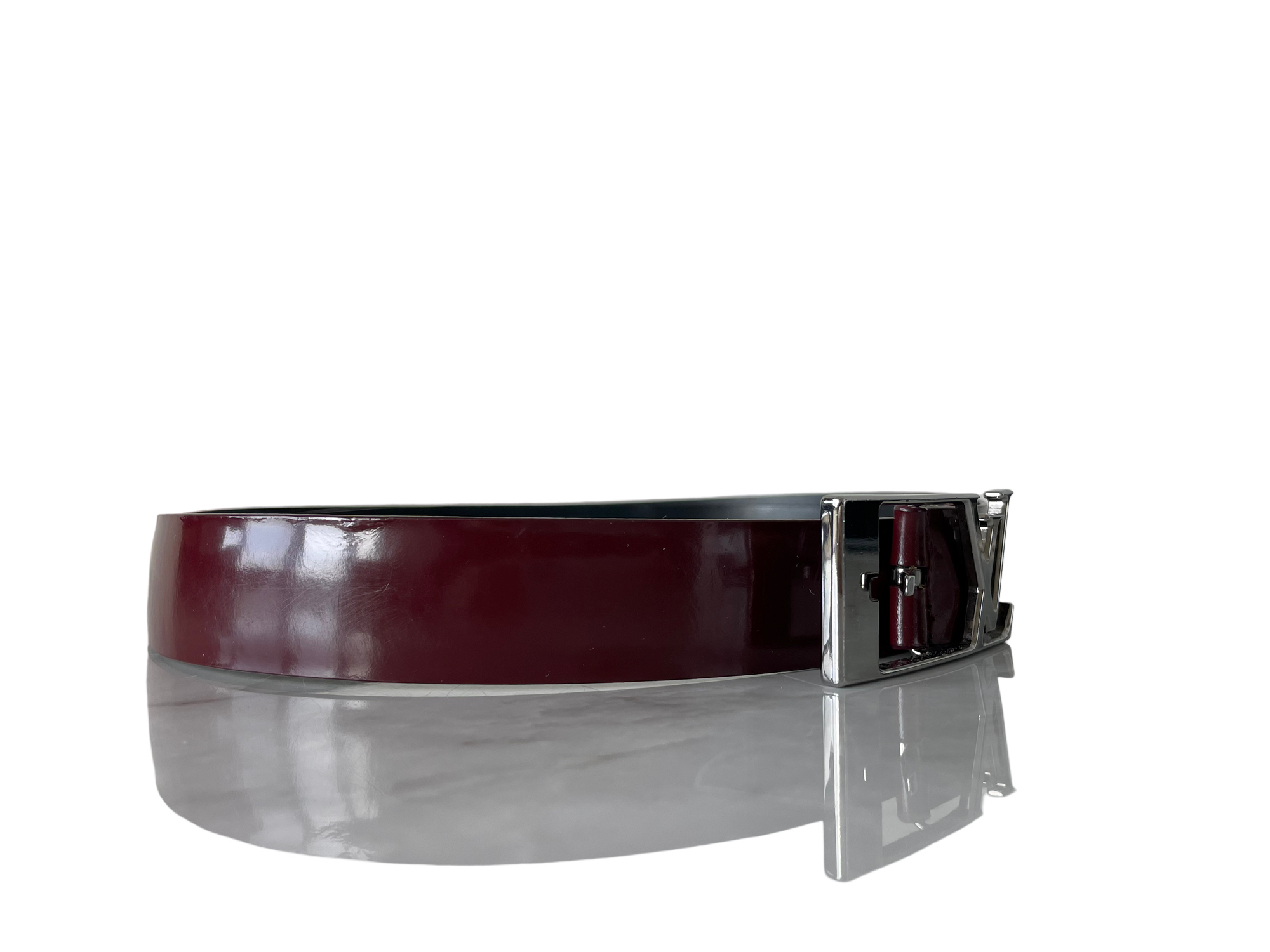 Leather belt Louis Vuitton Red size 95 cm in Leather - 35817746